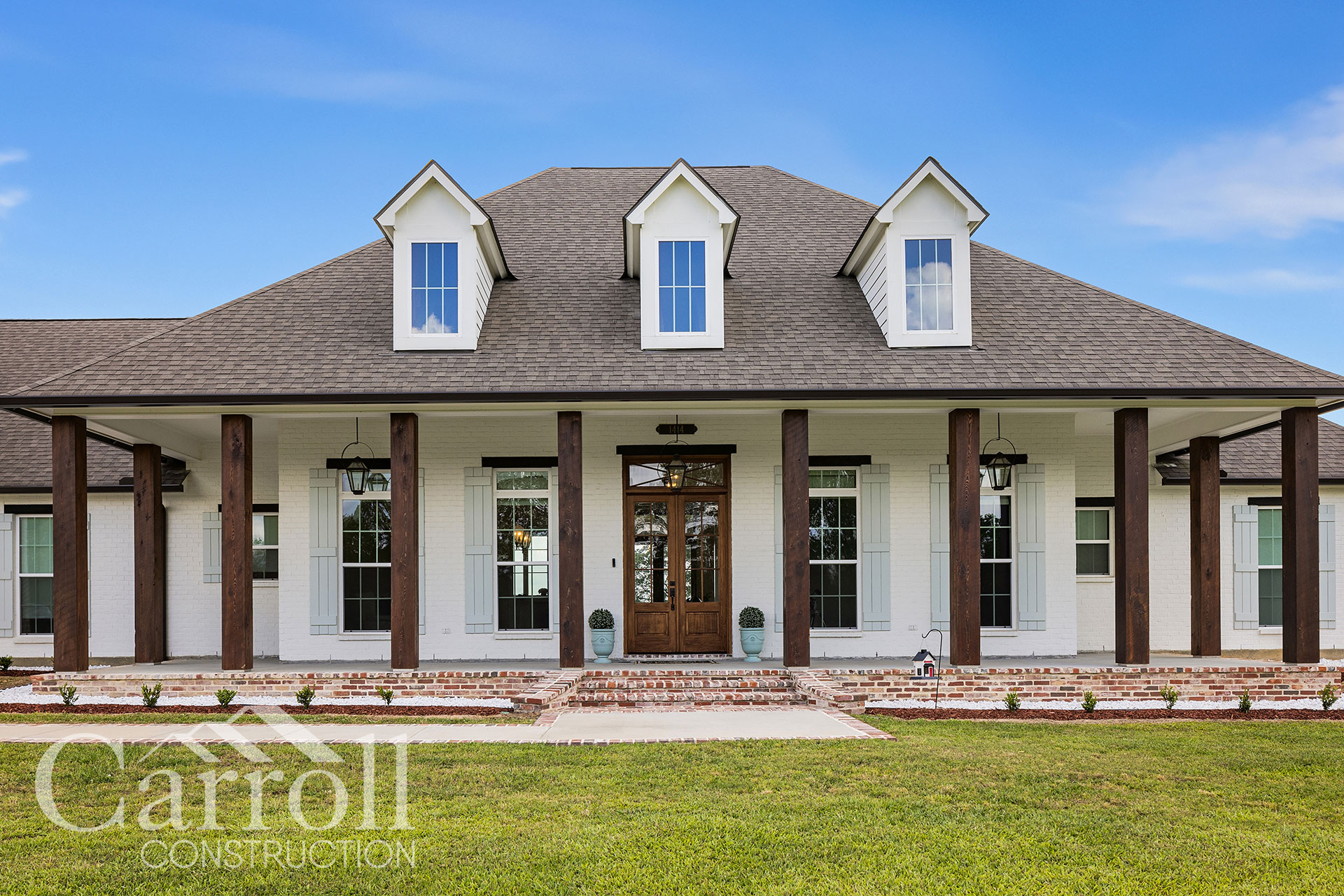 Contemporary farmhouse exterior – Necker Family